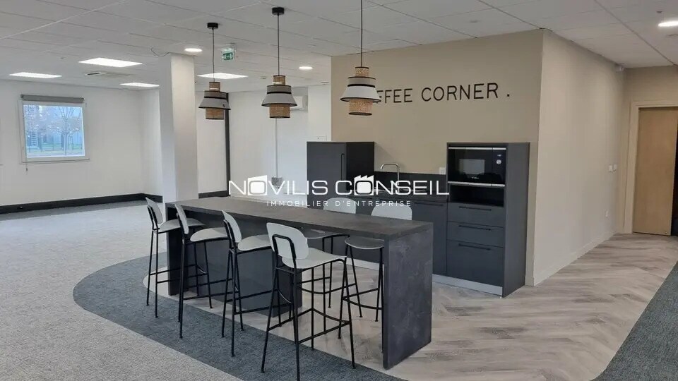 Bureau dans Colomiers à louer - Photo de l’immeuble – Image 3 sur 11