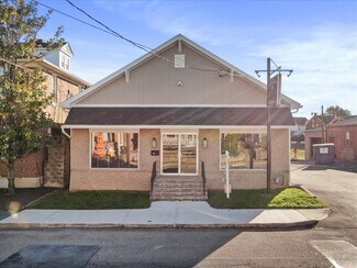 Plus de détails pour 128 W 3rd St, Waynesboro, PA - Local commercial à vendre