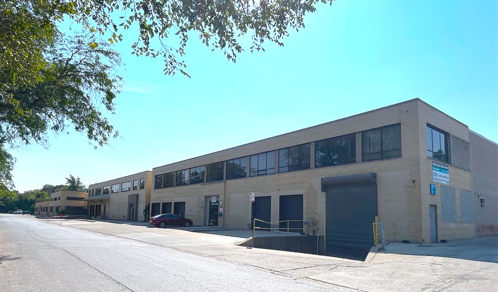 3512 N Kostner Ave, Chicago, IL à vendre - Photo de l’immeuble – Image 3 sur 11