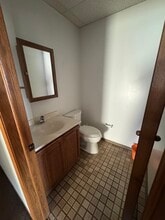 655 N Central Ave, Wood Dale, IL à louer Photo intérieure– Image 2 sur 15