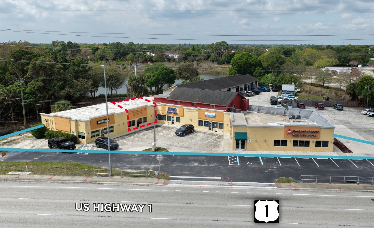 10981-10999 S US Highway 1, Port Saint Lucie, FL à louer Photo principale– Image 1 sur 7