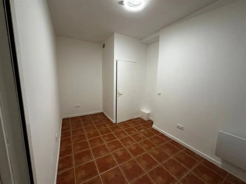 Local commercial dans Paris à vendre - Photo intérieure – Image 2 sur 5