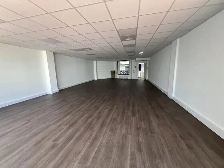 Bureau dans Nice à louer - Photo de l’immeuble – Image 3 sur 7
