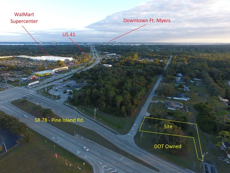 90-92 Herron Rd, North Fort Myers, FL à vendre - Aérien – Image 2 sur 7