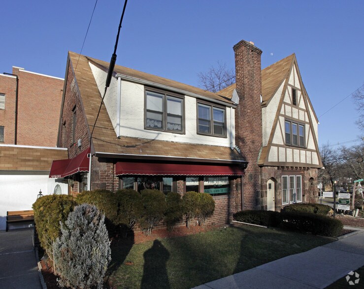 55-63 Cedar Ln, Teaneck, NJ à louer - Photo principale – Image 1 sur 3