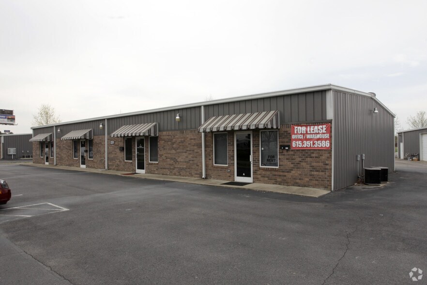 2230 Southgate Blvd, Murfreesboro, TN à louer - Photo principale – Image 1 sur 4