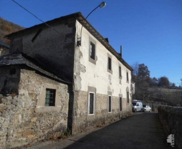 Industriel/Logistique dans Villablino à vendre - Photo de l’immeuble – Image 3 sur 14