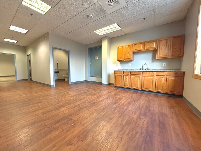 39 Delevan St, Rochester, NY à louer - Photo de l’immeuble – Image 2 sur 7