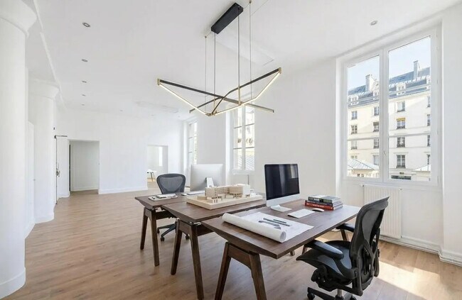 Plus de détails pour Bureau à louer