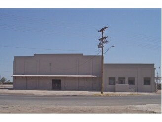 360 W Commercial Ave, El Centro, CA à vendre - Photo de l’immeuble – Image 2 sur 5