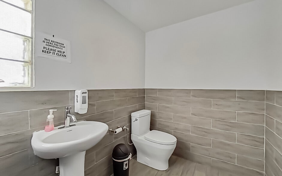 3414 N 27th Ave, Phoenix, AZ à vendre - Photo intérieure – Image 2 sur 22