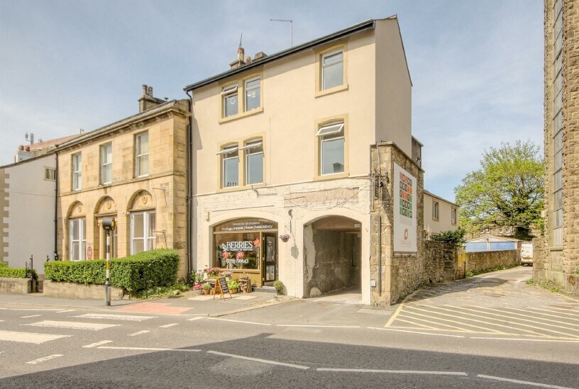 27 Newmarket St, Skipton à louer - Photo de l’immeuble – Image 1 sur 3