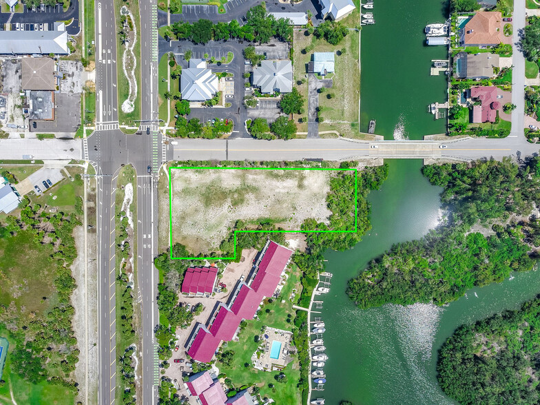 Sands Point Dr & Pinellas Bayway S, Tierra Verde, FL à vendre - Aérien – Image 2 sur 10