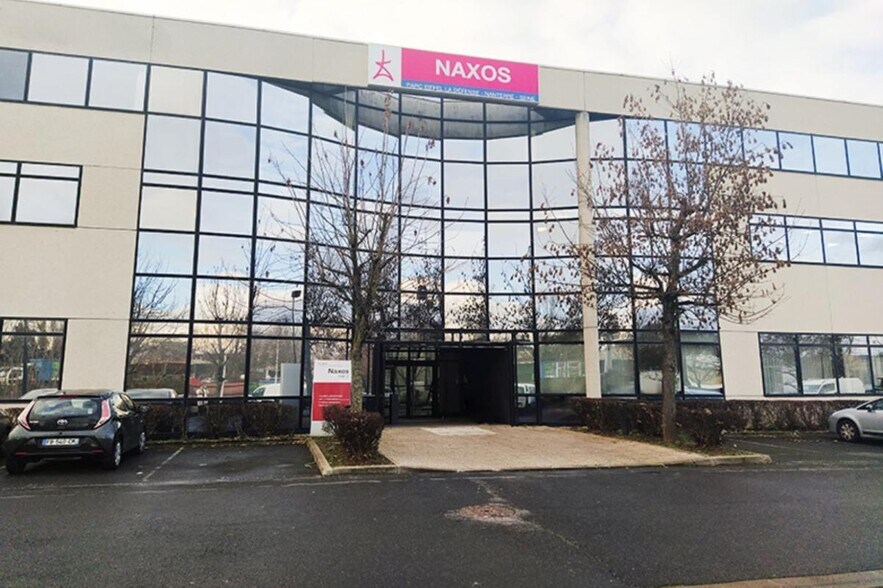 56 Rue Des Hautes Pâtures, Nanterre à louer - Photo de l’immeuble – Image 2 sur 7