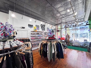 962-964 N High St, Columbus, OH à louer Photo intérieure– Image 2 sur 2