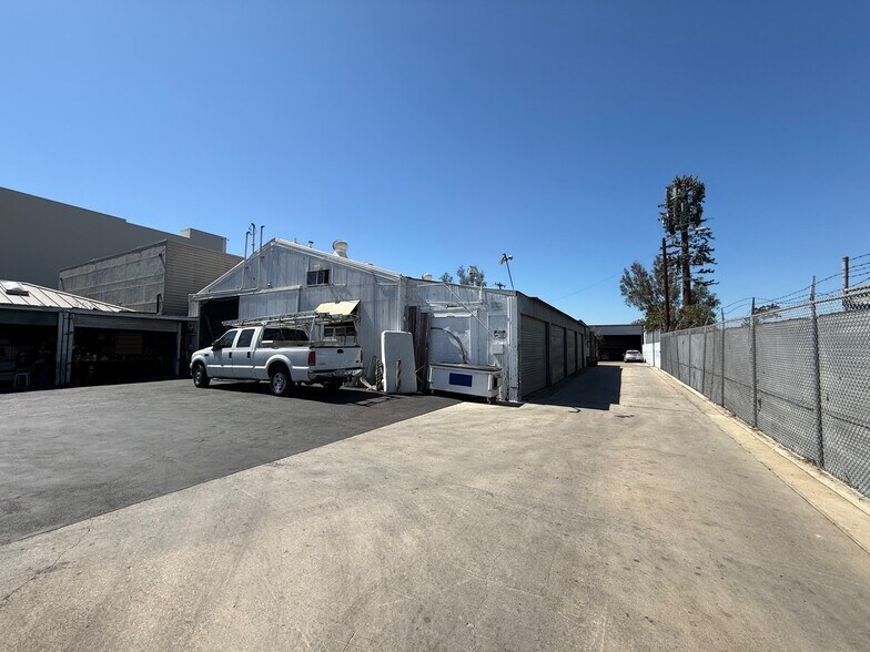 929 W Hyde Park Blvd, Inglewood, CA à vendre - Photo de l’immeuble – Image 3 sur 11