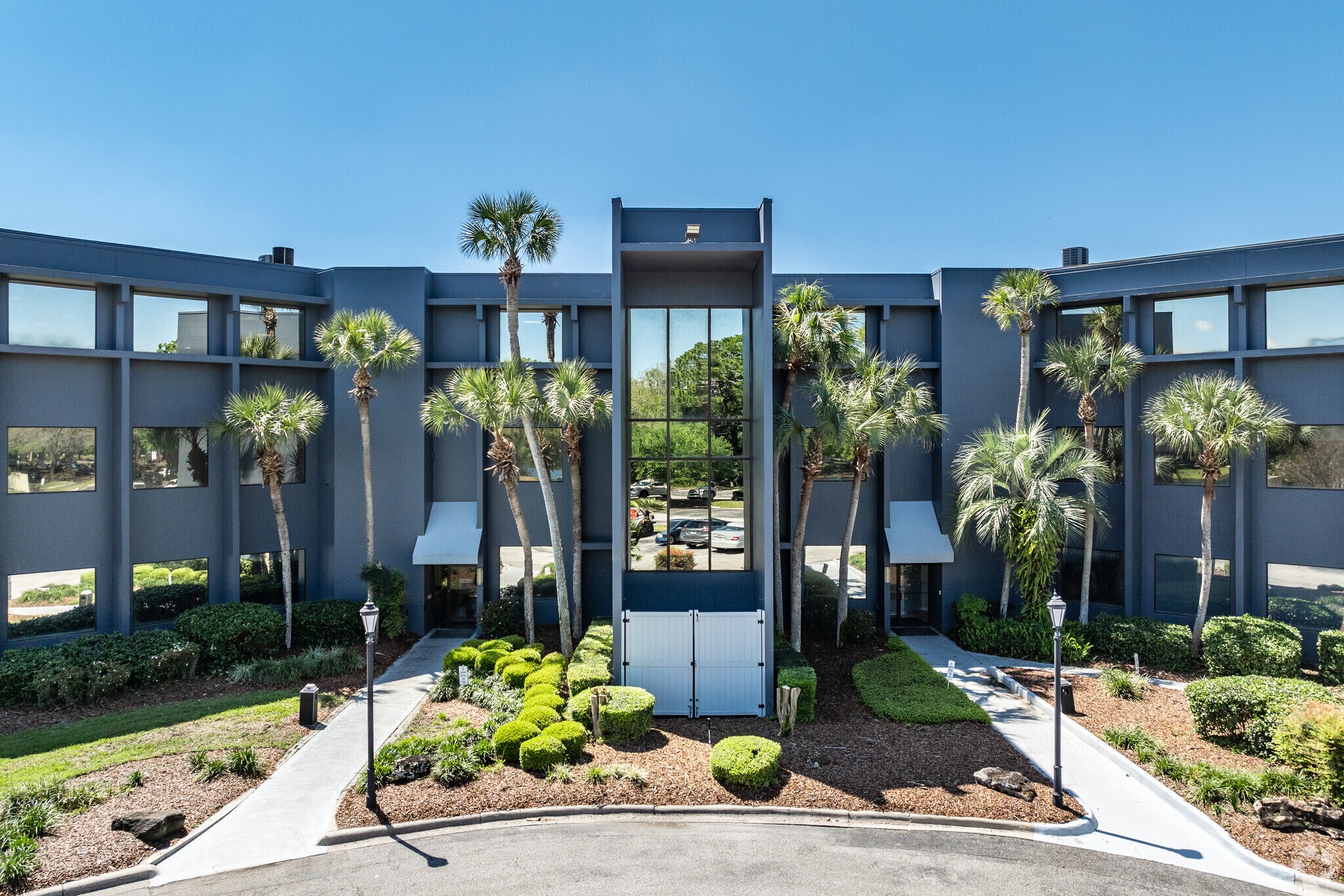 7825 Baymeadows Way, Jacksonville, FL à vendre Photo de l’immeuble– Image 1 sur 23