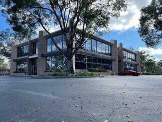 Plus de détails pour 12670 New Brittany Blvd, Fort Myers, FL - Bureau à louer