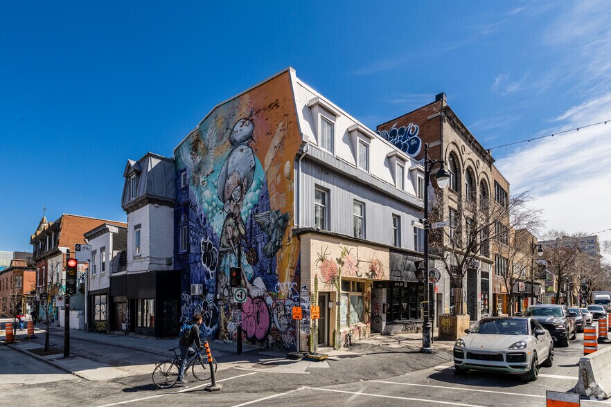3723-3725 Boul Saint Laurent, Montréal, QC à louer - Photo principale – Image 3 sur 3