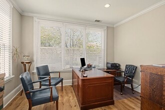 236 Washington Ave, Marietta, GA à louer Photo intérieure– Image 1 sur 9