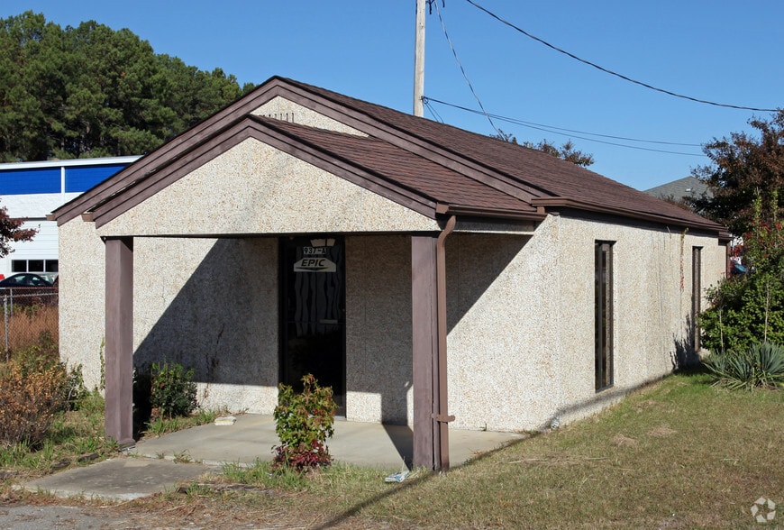 937 N Bright Leaf Blvd, Smithfield, NC à vendre - Photo principale – Image 1 sur 5