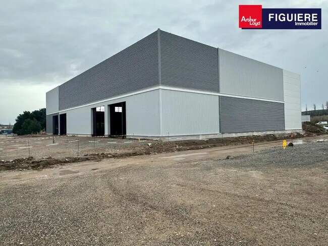 Plus de détails pour Local d’activités à vendre