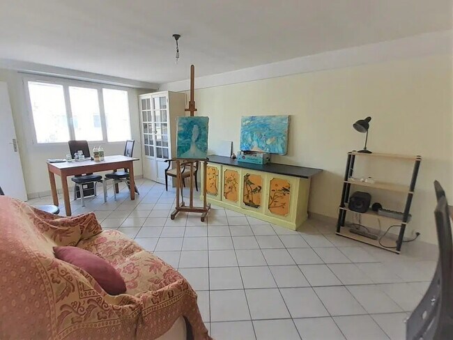 Plus de détails pour Bureau à vendre