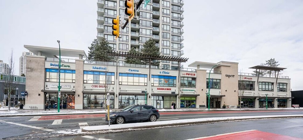 7315 Edmonds St, Burnaby, BC à louer - Photo de l’immeuble – Image 1 sur 7