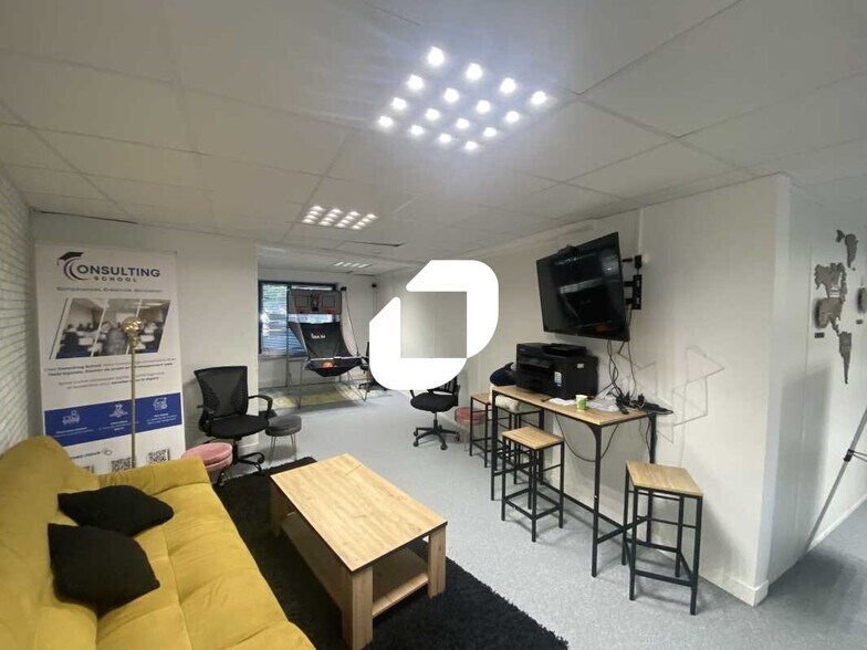 Bureau dans Cergy à louer - Photo intérieure – Image 2 sur 9