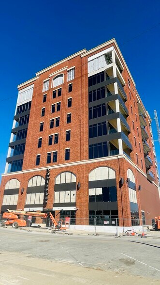405 N Main St, Tulsa, OK à louer - Photo de l’immeuble – Image 3 sur 8
