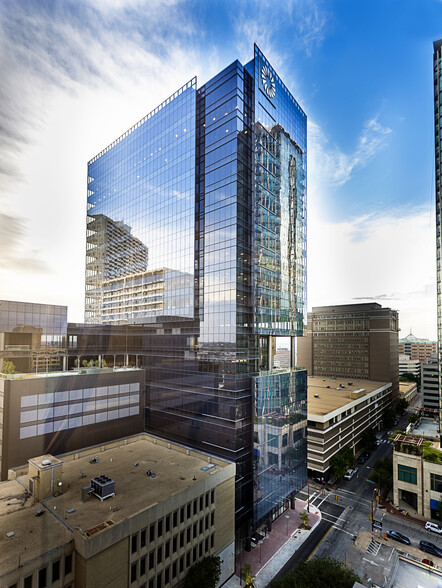 640 Taylor St, Fort Worth, TX à louer - Photo de l’immeuble – Image 2 sur 22