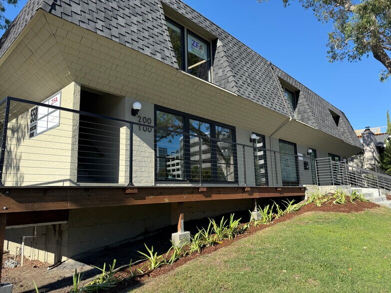 558 Brewster Ave, Redwood City, CA à louer - Photo de l’immeuble – Image 3 sur 25