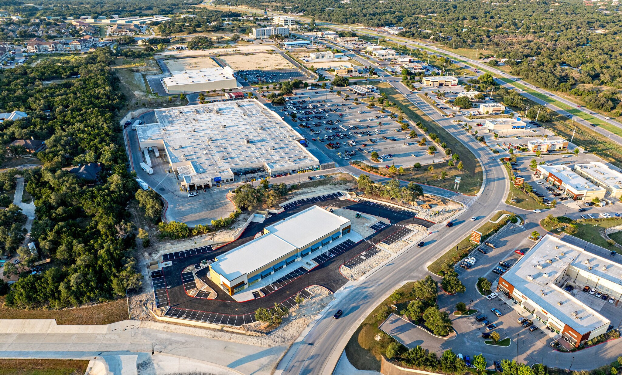 281 Singing Oaks, Spring Branch, TX à louer Photo principale– Image 1 sur 4