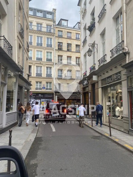 Local commercial dans Paris à louer - Photo de l’immeuble – Image 2 sur 2