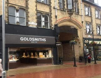 Plus de détails pour 2 Regent St, Wrexham - Local commercial à vendre