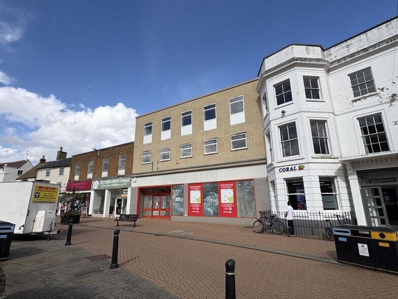 12-14 Sheep St, Bicester à louer - Photo de l’immeuble – Image 3 sur 17