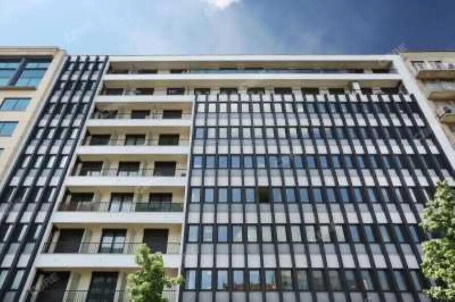 Bureau dans Neuilly-sur-Seine à louer - Photo de l’immeuble – Image 1 sur 13