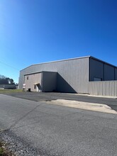 375 Industrial Dr, Rockmart, GA à louer Photo de l’immeuble– Image 2 sur 16