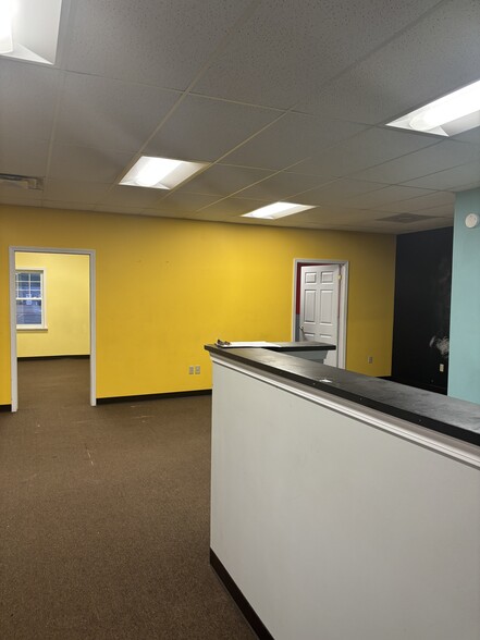 181 Seneca St, Hornell, NY à louer - Hall d’entrée – Image 3 sur 16