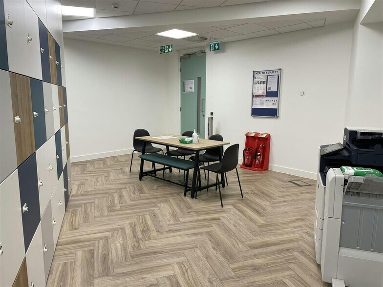 1 Queen St, Bristol à louer - Photo de l’immeuble – Image 3 sur 9