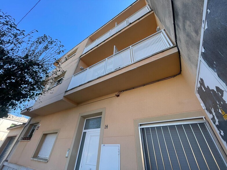 Immeuble residentiel dans Sant Jaume dels Domenys, Tarragona à vendre - Photo de l’immeuble – Image 3 sur 3