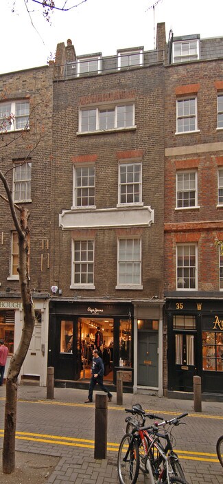 Plus de détails pour 34-42 Neal St, Londres - Local commercial à louer