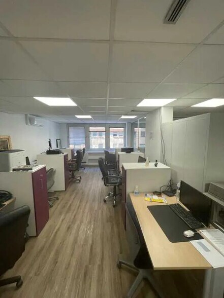 Bureau dans Paris à louer - Photo de l’immeuble – Image 3 sur 5