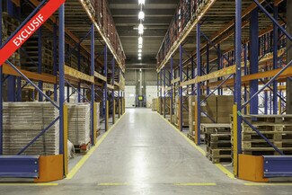 Plus de détails pour Local d'activités à louer