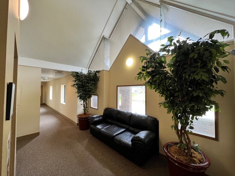 1326 Freeport Rd, Pittsburgh, PA à louer - Photo intérieure – Image 3 sur 7