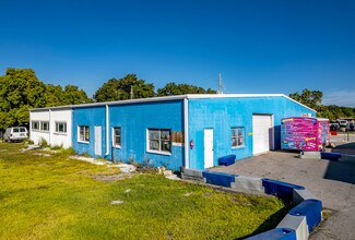 Plus de détails pour 4680 34th St N, Saint Petersburg, FL - Industriel/Logistique à vendre