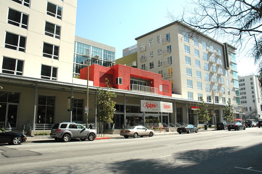 645 W 9th St, Los Angeles, CA à louer - Photo de l’immeuble – Image 3 sur 8