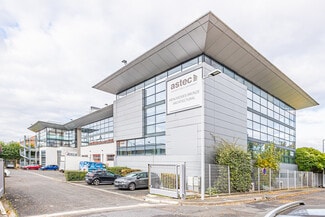 Plus de détails pour 9 Rue Du Haras, Nanterre - Bureau, Local d'activités à louer