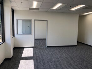 7927 Jones Branch Dr, McLean, VA à louer Photo intérieure– Image 1 sur 4