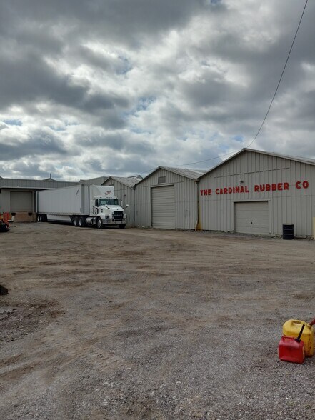 939 W Wooster Rd, Barberton, OH à vendre - Photo de l’immeuble – Image 2 sur 4